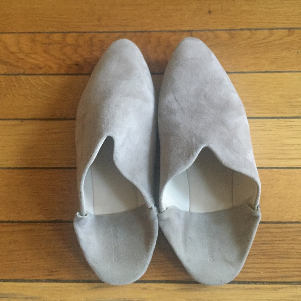 Carrie Forbes slip on mules sz 38